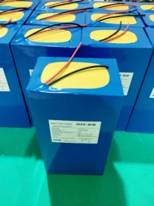 Baterai-Pack-LifePO4-Lampu-PJU-25,6V-45Ah